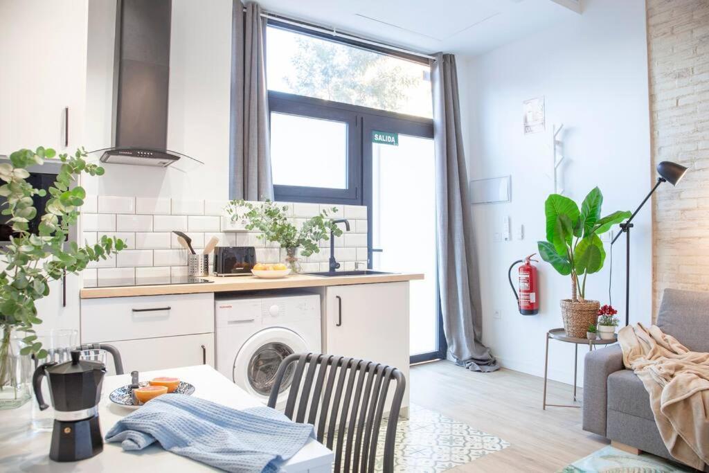 Al5 Seaside Bliss-Stylish Loft Steps From Malvarrosa Valencia Exterior photo