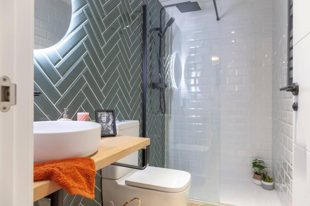 Al5 Seaside Bliss-Stylish Loft Steps From Malvarrosa Valencia Exterior photo